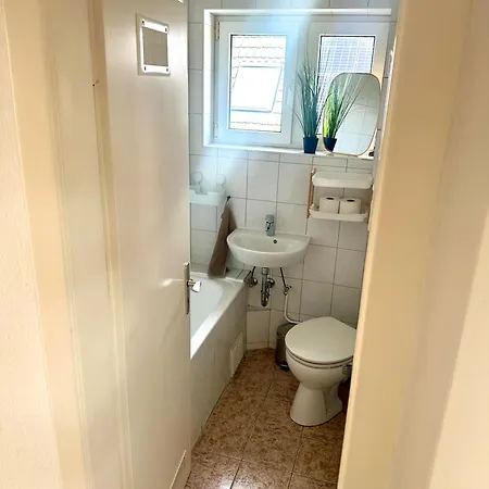 Huegelhaus - Gemuetliche Mit Balkon Appartement *