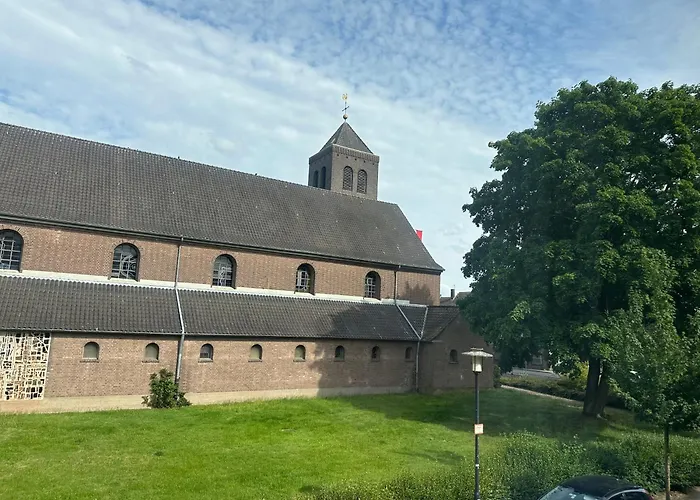 Huegelhaus - Gemuetliche Mit Balkon